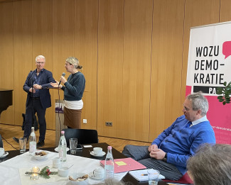 Diskussion mit Katharina Schulze im Evangelischen Zentrum